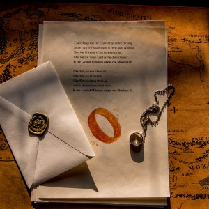 Poema o prstenu moći + prsten na lančiću